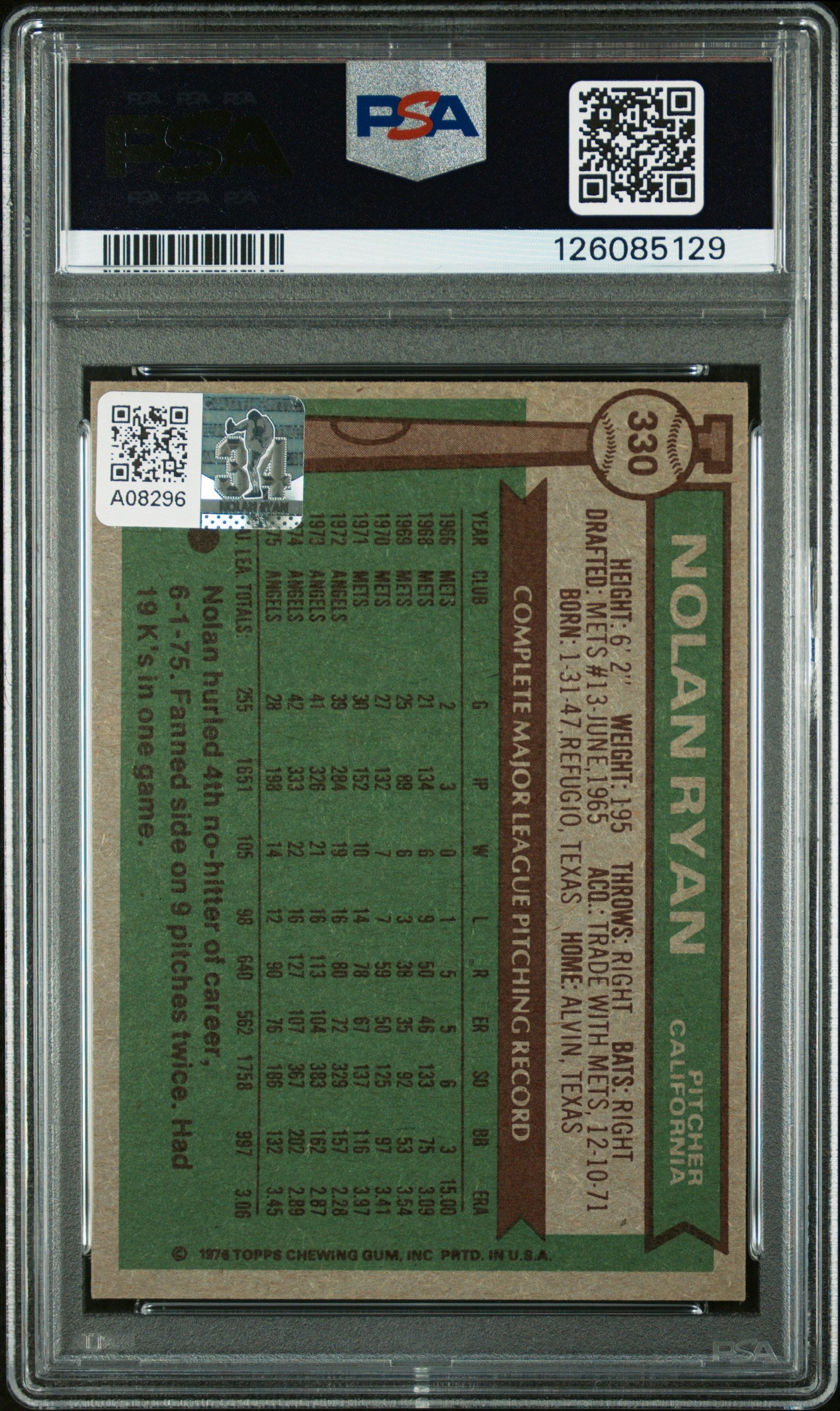 1976 Topps #330 Nolan Ryan PSA 7 / 10 AUTO Autograph