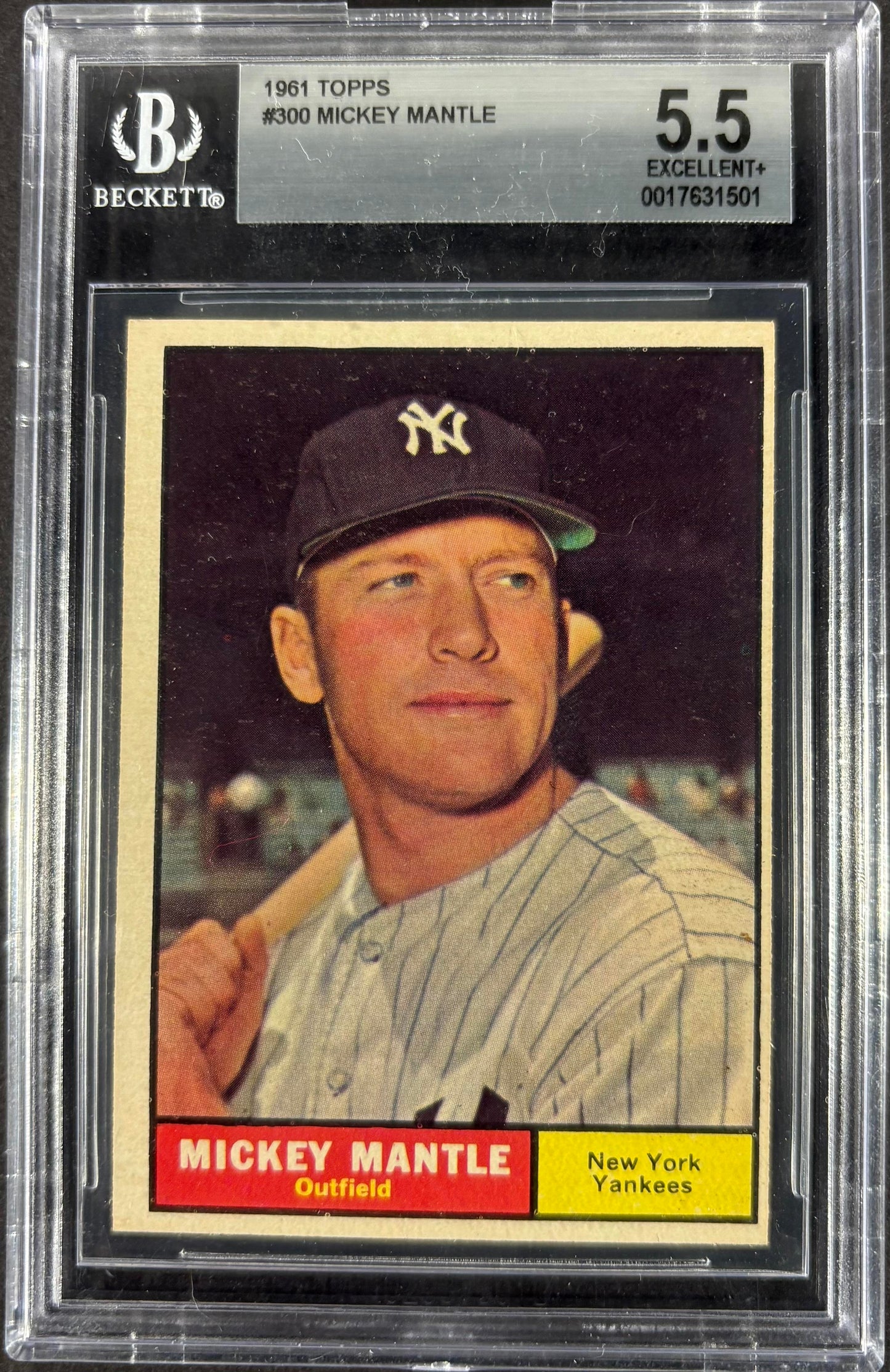 1961 Topps #300 Mickey Mantle BGS 5.5 EX+