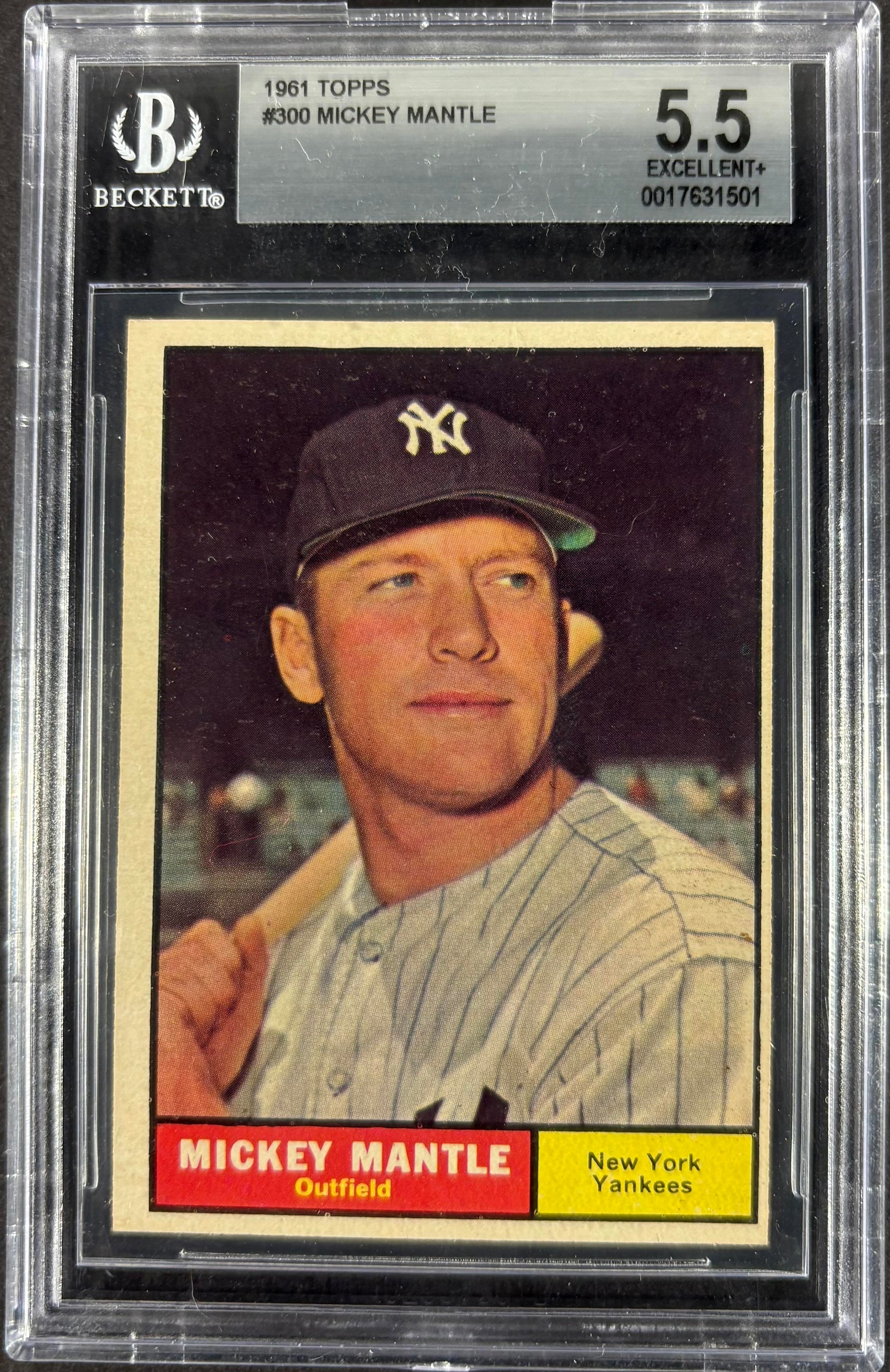 1961 Topps #300 Mickey Mantle BGS 5.5 EX+