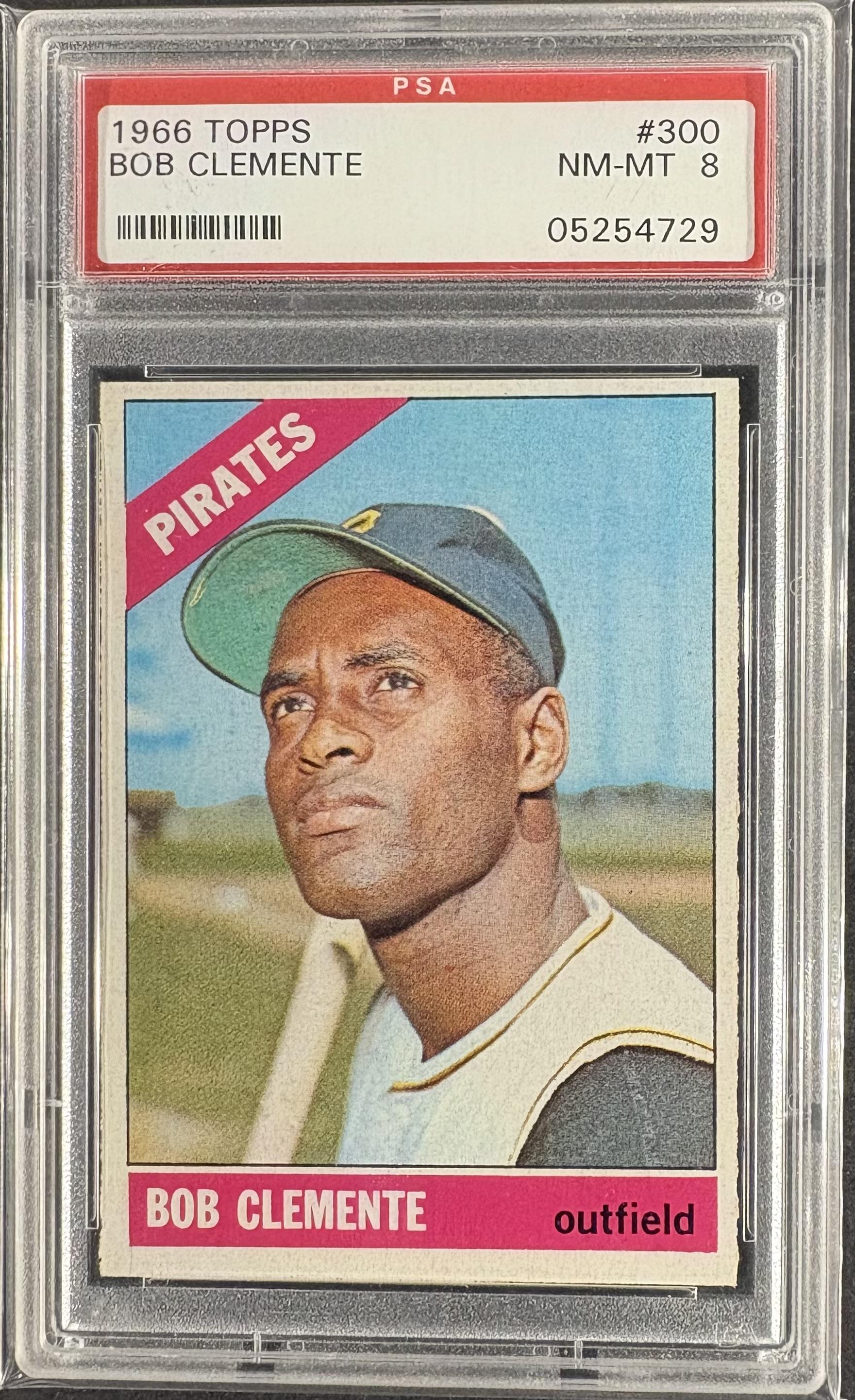 1966 Topps #300 Bob Roberto Clemente PSA 8 NM-MT High Grade
